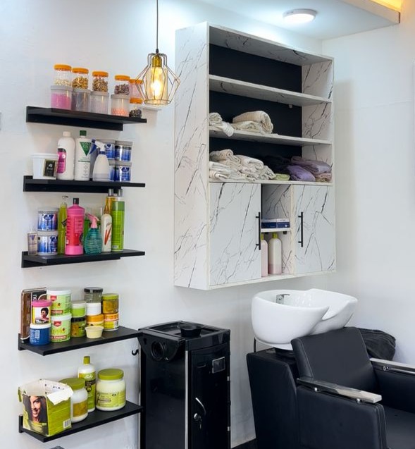 Twinkles beauty Salon